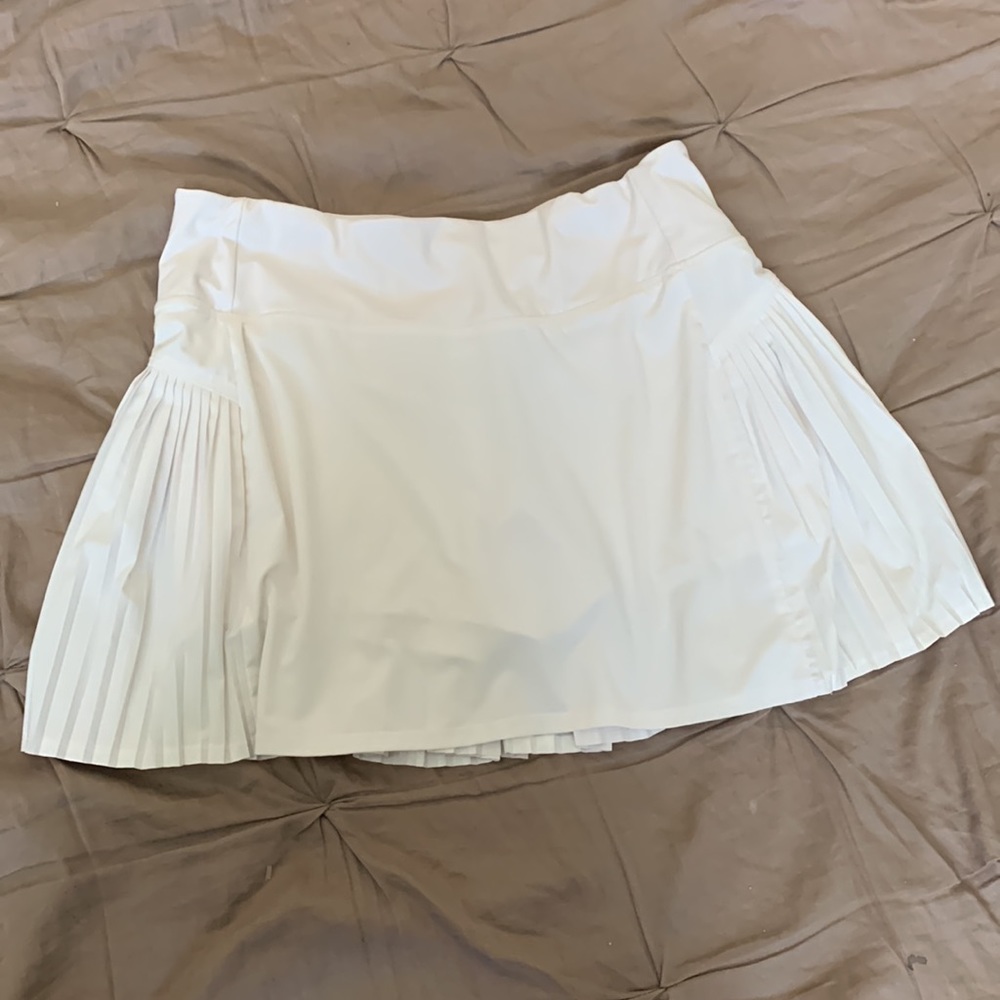 Athleta tennis skirt with shorts underneath size M